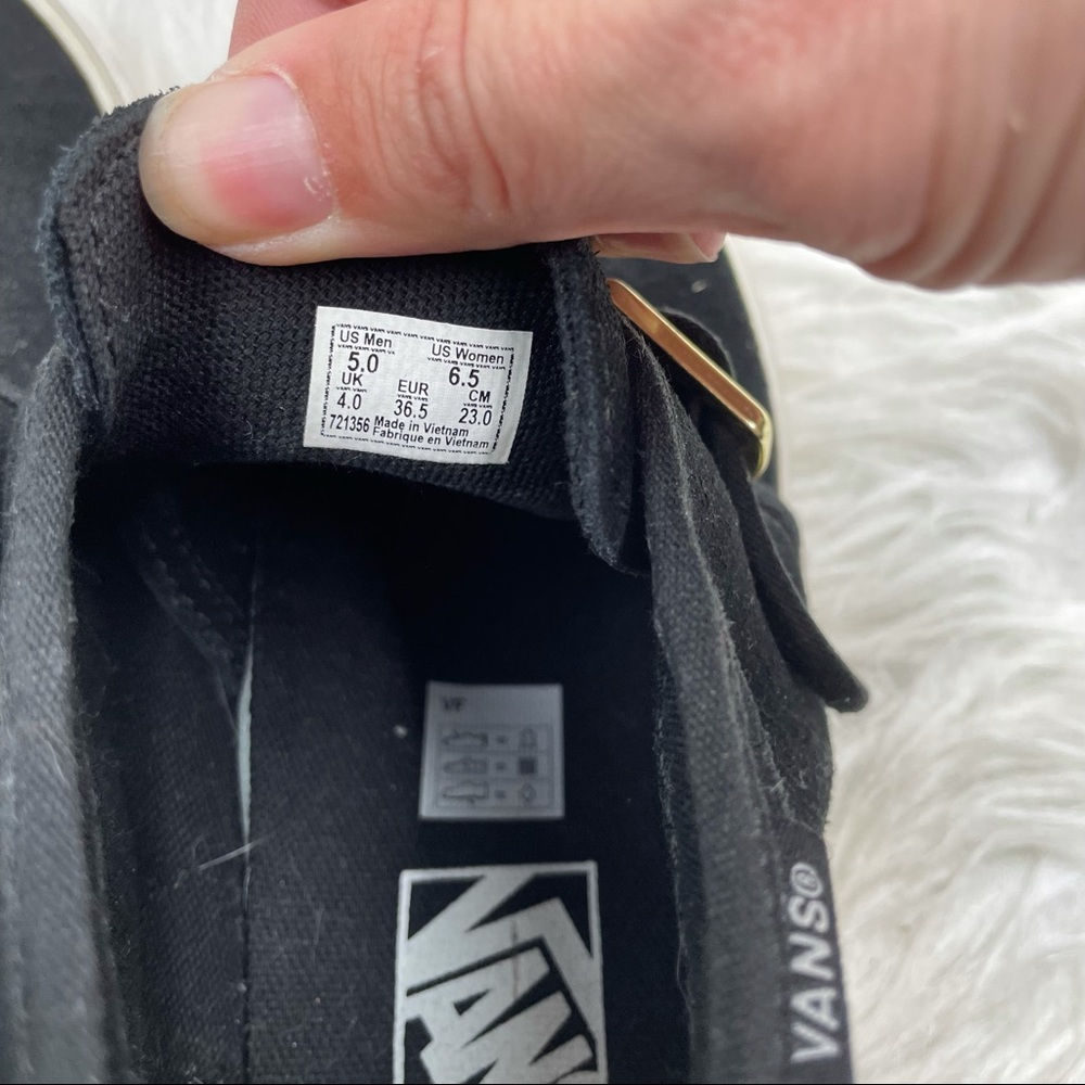Vans Suede Chukka MS Hightop Buckle Sneakers - Picture 10 of 10
